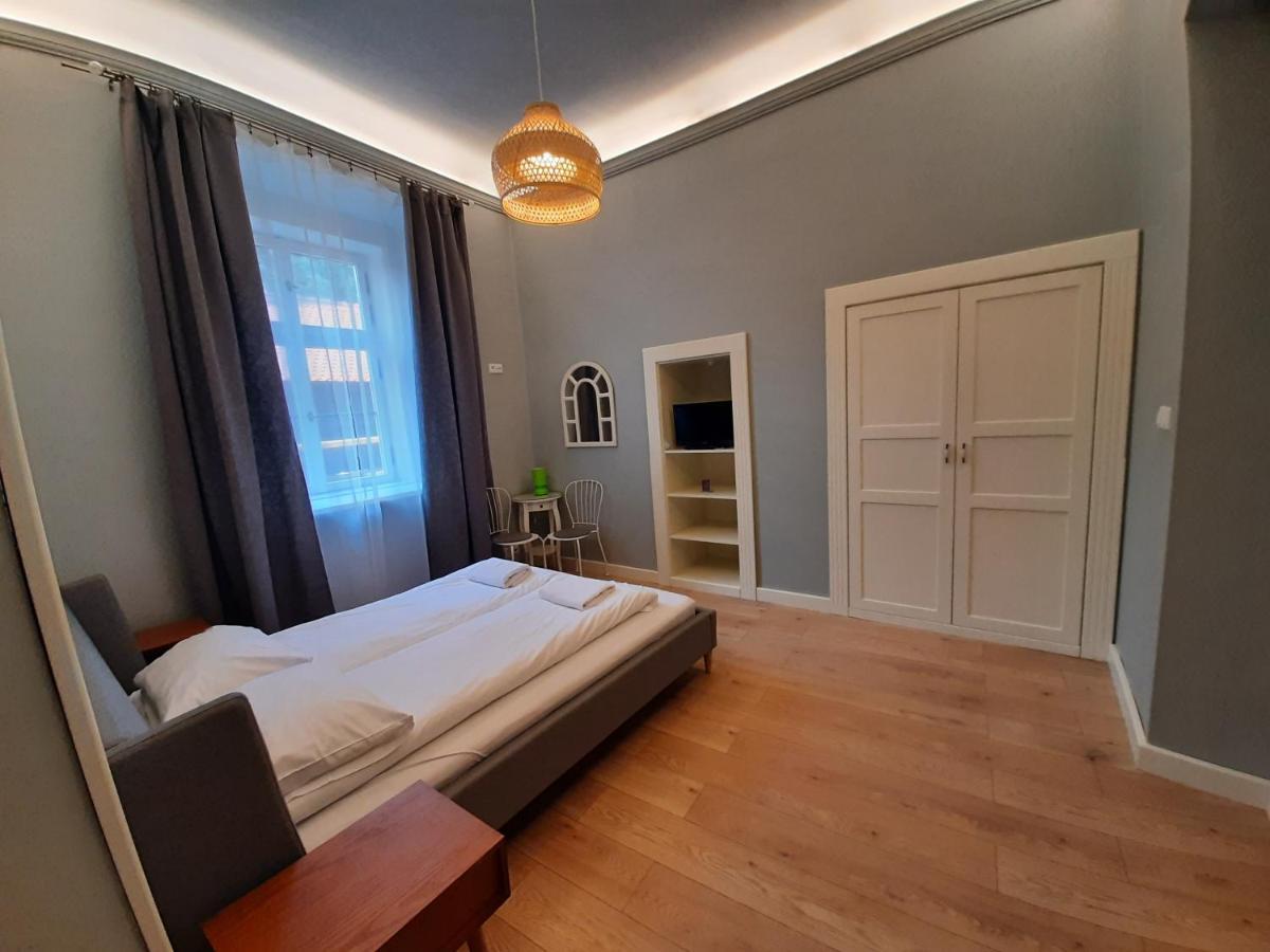 Florianska Gate Luxury Apartments 크라쿠프 외부 사진
