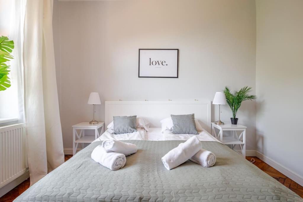 Florianska Gate Luxury Apartments 크라쿠프 외부 사진