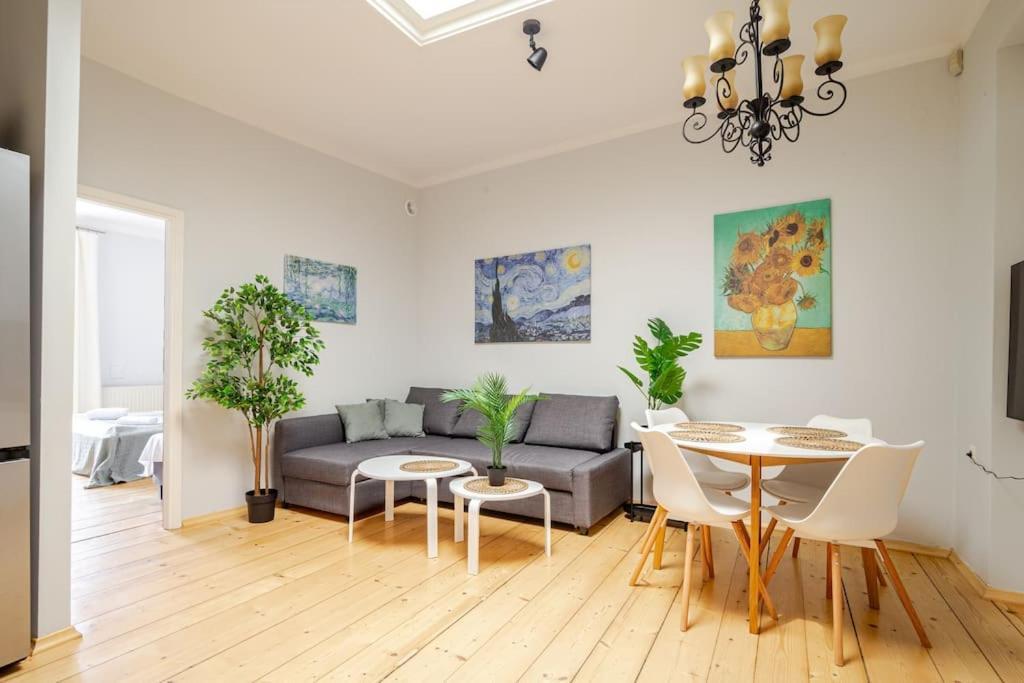 Florianska Gate Luxury Apartments 크라쿠프 외부 사진