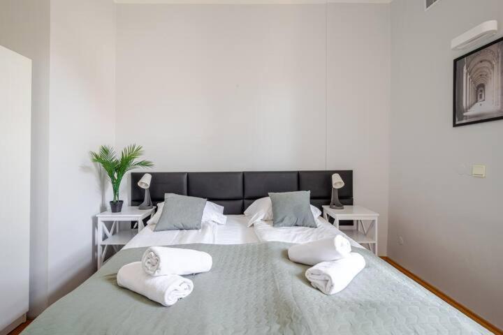 Florianska Gate Luxury Apartments 크라쿠프 외부 사진